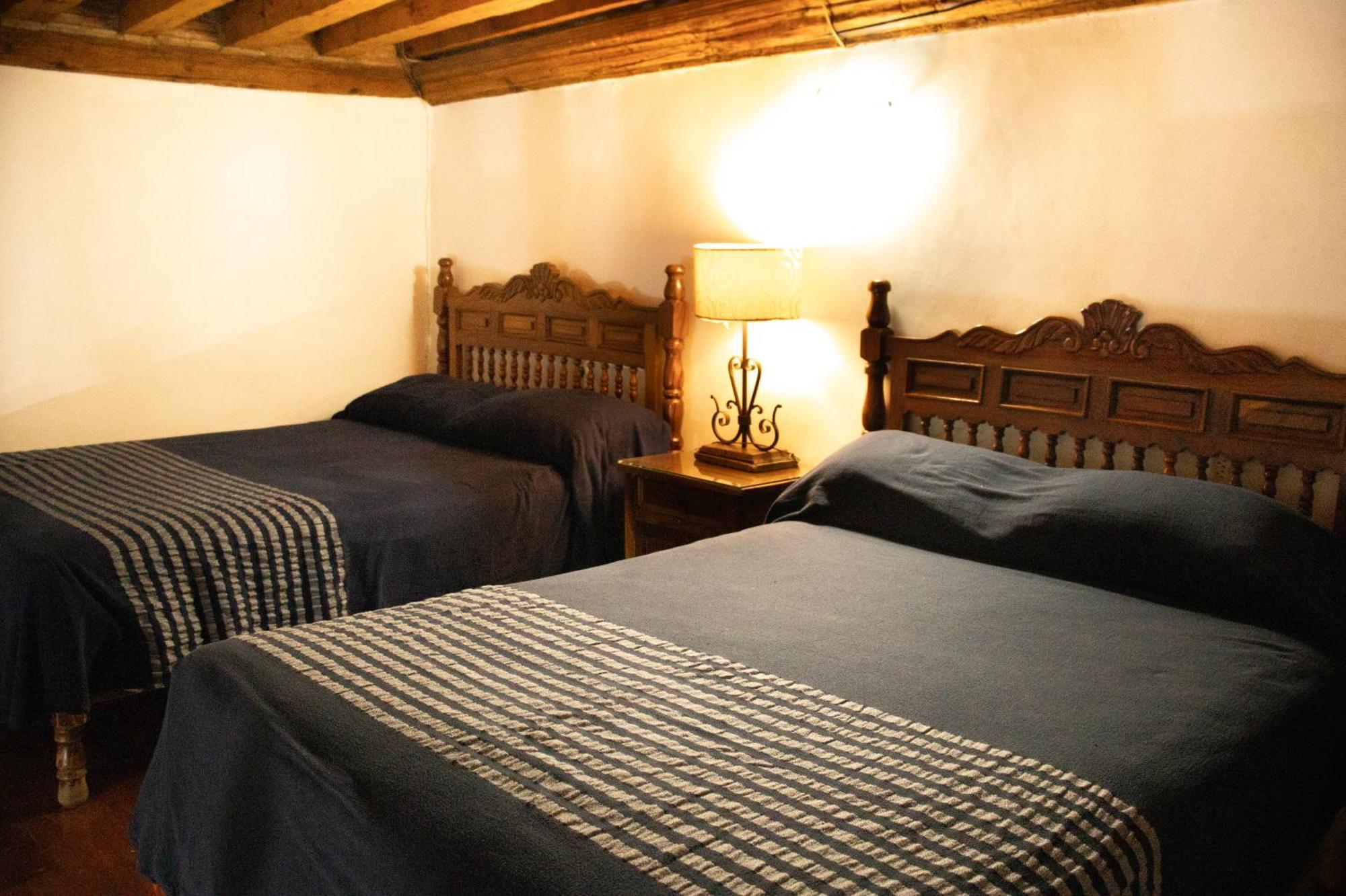 Pátzcuaro Hotel Los Escudos מראה חיצוני תמונה